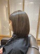 ロエ 平尾山荘(loe)&nbsp;【脱白髪染めハイライト】白髪を染めないからこそ気にならない！