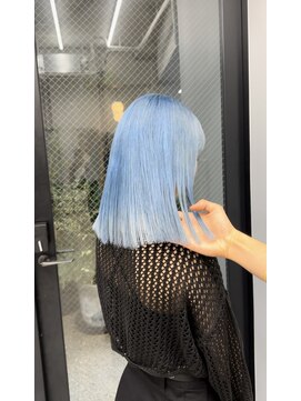 ヴァーディ オモテサンドウ(Vardy omotesando) 水色カラー・ブルーカラー！