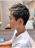金髪　ダブルカラー　ハイライト　刈り上げ　スパイキーショート