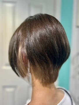 マティーナ ヘアー 池袋(Matina hair) ショートボブ×インナーカラーミルクティー　池袋美容室