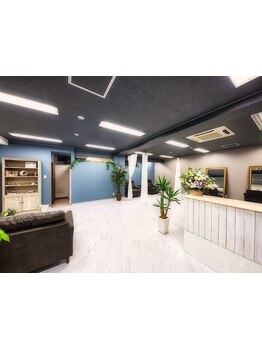 ママさんや大人女性にぴったりのサロン♪丁寧なカウンセリングとマンツーマン施術をご提供します。