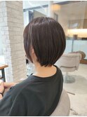 ショートボブ×暗髪