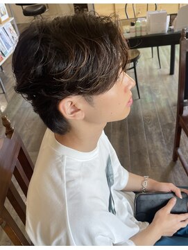 ココロヘアー ウィル 半田山店(Cocolo hair Will) 大人センターパート×フェザーパーマ