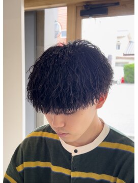 メンズギフト(men's GIFT) 無造作質感で魅せるツイストスパイラルパーマ