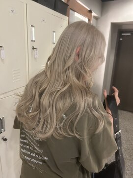 ティグルフォーヘア(TIGRE for hair) ホワイトベージュ