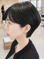グランデュール 東静岡池田店(GRANDEUR)&nbsp;黒髪ショートボブ耳掛け顔周りレイヤー/東静岡草薙清水