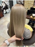 ミルクティーベージュ