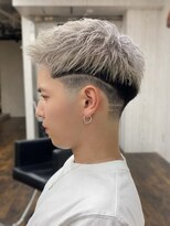 バズフロー バイ ディーアンドティー(BUZZ FLOW by D&T)&nbsp;メンズカット/メンズパーマ/メンズハイライト/メンズカラー