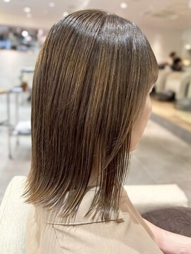 フリップビーアヴェダ(FLIP B AVEDA) 本八幡×外ハネミディ×シアーベージュ