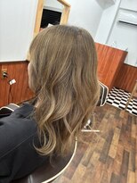ミニミニヌー(32 mini noeud) 透明感グレージュ×ゆるウェーブロング