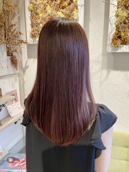 フロール(florun)の写真/デザイン性の高いカラーが人気!今までにない透明感のある“艶髪”と、柔らかな仕上がりに☆