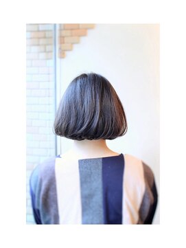 ブラット(brat) 大人可愛いふんわりボブ