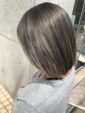 アヴァンス 深井店(AVANCE.) グレージュ×ホワイトベージュハイライト