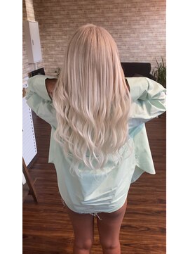 フィリア 東口店(Filea) White EXT