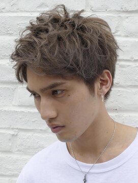 ウェイビーエフティフィフス 横浜西口(WAVEY ft.fifth) 波巻きツイストスパイラル無造作メンズマッシュショートパーマ