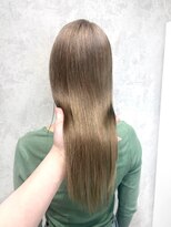 デミヘアー(Demi hair) シルバーベージュ×ストレートヘア