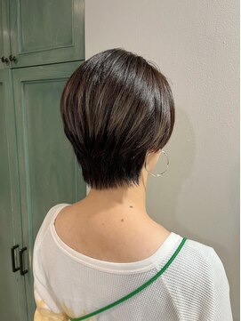 ヘアサロン ナノ(hair salon nano) 短めショートヘア/ハンサムショート/前髪長め/ハイライトカラー