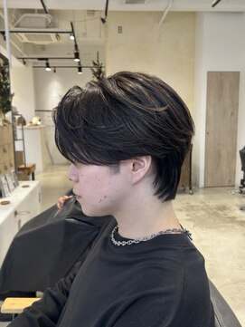 ビューバイネオリーブ 用賀店(Beau'r by neolive) ブルーブラックフェザーパーマ刈り上げセンターパート《用賀》