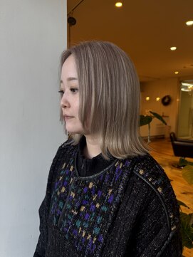 ルッツ(Lutz. hair design) 12/22 ペールベージュカラー 《kiyoka》