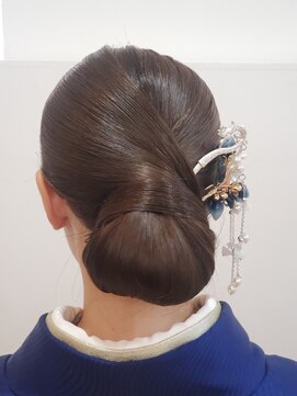 ヘッドスパ専門店byコーラル美容室 タイトにお団子