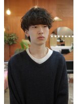 エディ(Edy)&nbsp;マッシュウルフ波巻きスパイラルパーマメンズパーマ眉毛カット