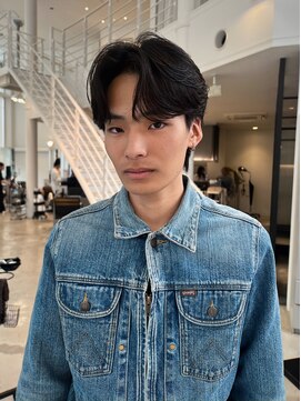 ブランコトレス 鏡島(BLANCO tres) ニュアンスパーマ/フェザーパーマ/毛流れ/センターパート