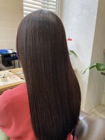 ウイバイファースト(u'i by first) カットはロングワンレンスタイル カラーはブラウン 美髪エステ