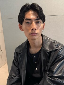 トリッカ シブヤ(TRICCA SHIBUYA) メンズカットパーマフェザーニュアンス毛流れセンターパート渋谷