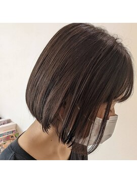 モニファ(Monifa) シンプルボブ