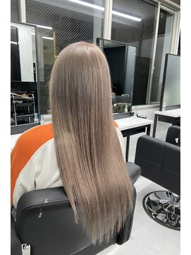 リア 大阪梅田(Ria) ～ミルクティーグレージュ　シールエクステ～ 【Ria 大阪 梅田】