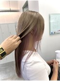 斜めバンググレージュカラーデザインカラーシルキーベージュ