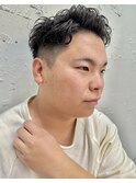 刈り上げツーブロックアップバングショートビジネスメンズヘア