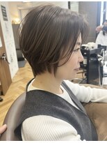 アンカー(ANCHOR)&nbsp;大人上品な丸みショートボブ：ハイライトで魅せる立体感とツヤ