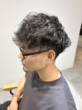 カルゥグラッシー(KALOU glassi) メンズパーマ 波巻き ツイスパ  ラルフカール サーフカール
