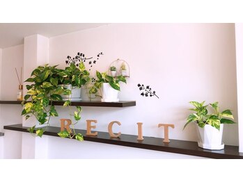 ジェイドレシィ(Jade recit)の写真/気軽に立ち寄れるアットホームな空間◎相談しやすい温かな雰囲気で“似合う”が見つかるstyleをご提案！