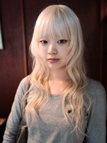 テトヘアー(teto hair)&nbsp;ホワイトブロンド　ハイトーン　ロング　ブリーチ　透明感