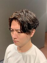 ビーダンディー(Bee dandy) ビジネスツーブロックマッシュ ミディアムパーマ センターパート