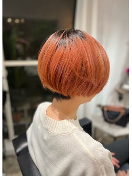 ツムグ 代官山店(TUMUGU) 艶ボルドーレッドカラー30代40代50代大人可愛いシンプルショート