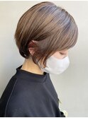 30代40代大人可愛い前下がり大人ボブハイライト白髪ぼかし