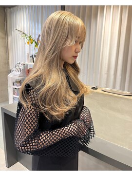 リリー(Lilley) (lilley内堀)ハイトーンカラー×顔まわりカット