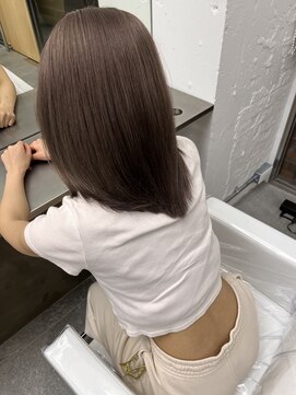 ルートエイチ 市川(Root H) 斜めバンググレージュカラーデザインカラーシルキーベージュ