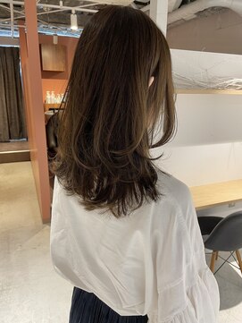 コフィー バイ メルト 吉祥寺(cofy by melt) 【松本咲花】ワンカールレイヤーカット/秋カラーマロンベージュ