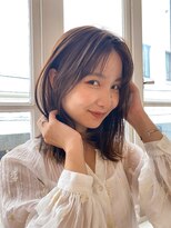 アンヘアー(UNHAIR by shiomiH)&nbsp;ウザバング×波巻きセミロング×シアーグレージュ/こなれヘア