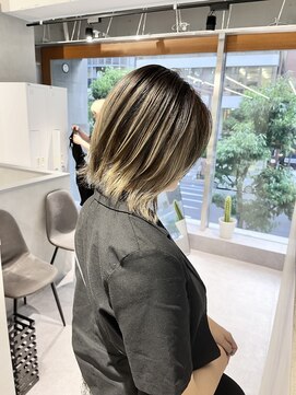 ファイブバイジエクト 堀江(FIVE by The Ect) エアタッチバレイヤージュ