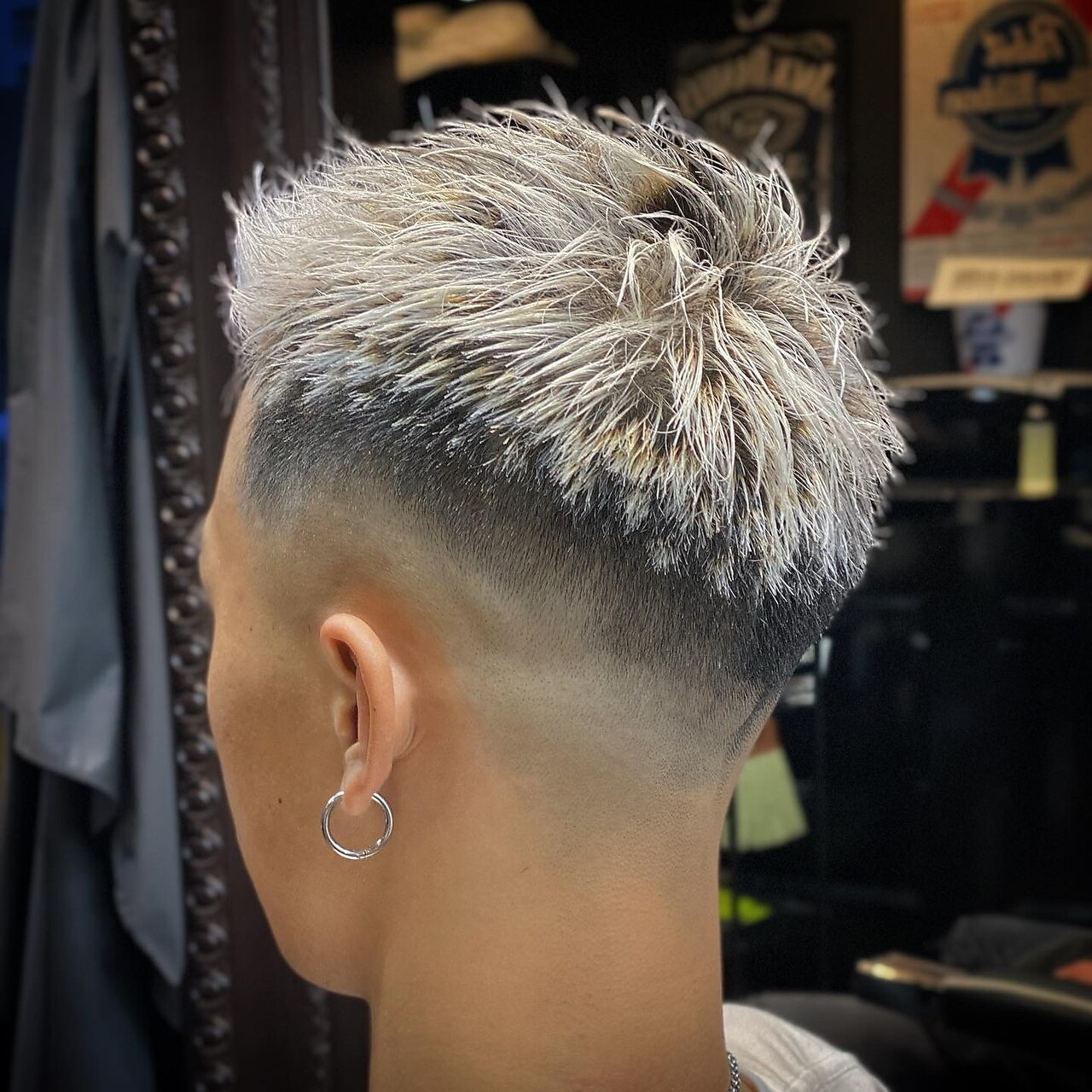 スキンフェード+ホワイトブリーチ：L216766008｜ゴースト(GHOST)のヘア