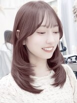 ジィルム(XELM)&nbsp;ハイライトカラーミルクティーベージュレイヤーカット