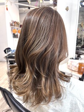 フラバー(flover) ハイライト履歴ありオリーブベージュ【miyabi】20代30代40代