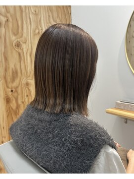 ウチコ 平尾店(u.chi.ko_si) 若見え白髪ぼかしと大人ボブ