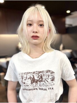 レイラバイアフロート 吉祥寺(Lila by afloat) レイヤーカット／顔まわりレイヤー／くびれミディアムレイヤー