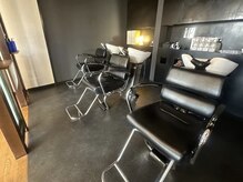 カットウェルズ ラブコオリヤマ 郡山店(Cut Well's Love Koriyama)の雰囲気（快適なチェアでリラックスしながら施術を楽しめます[ヘッドスパ]）